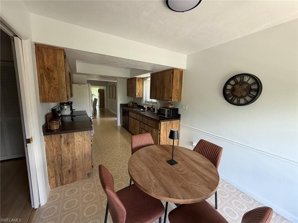 576 Retreat DR 201-6