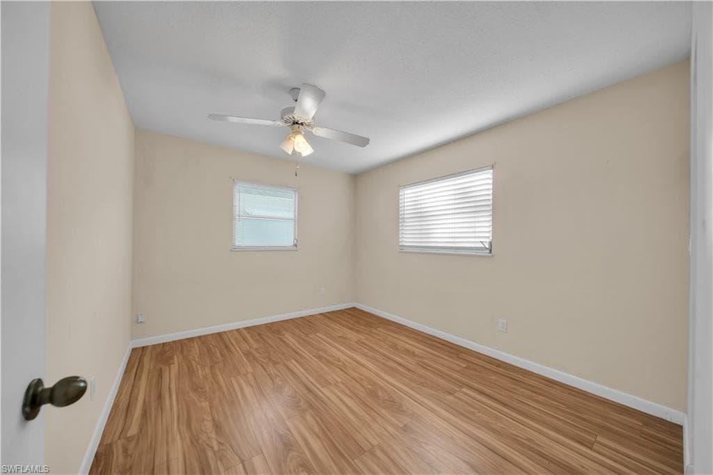 11 Hamlin CT-23