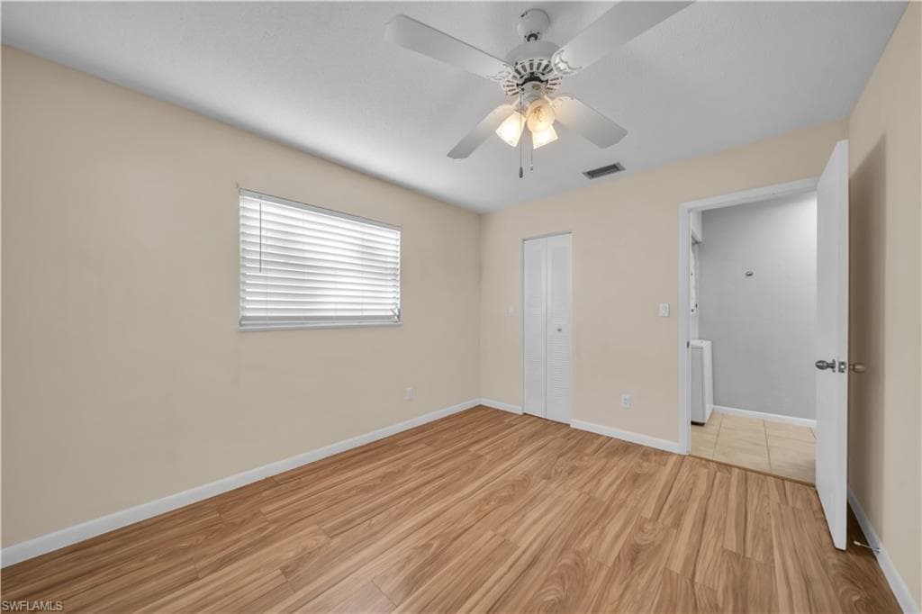 11 Hamlin CT-22