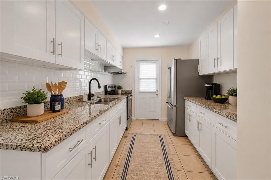 11 Hamlin CT-9