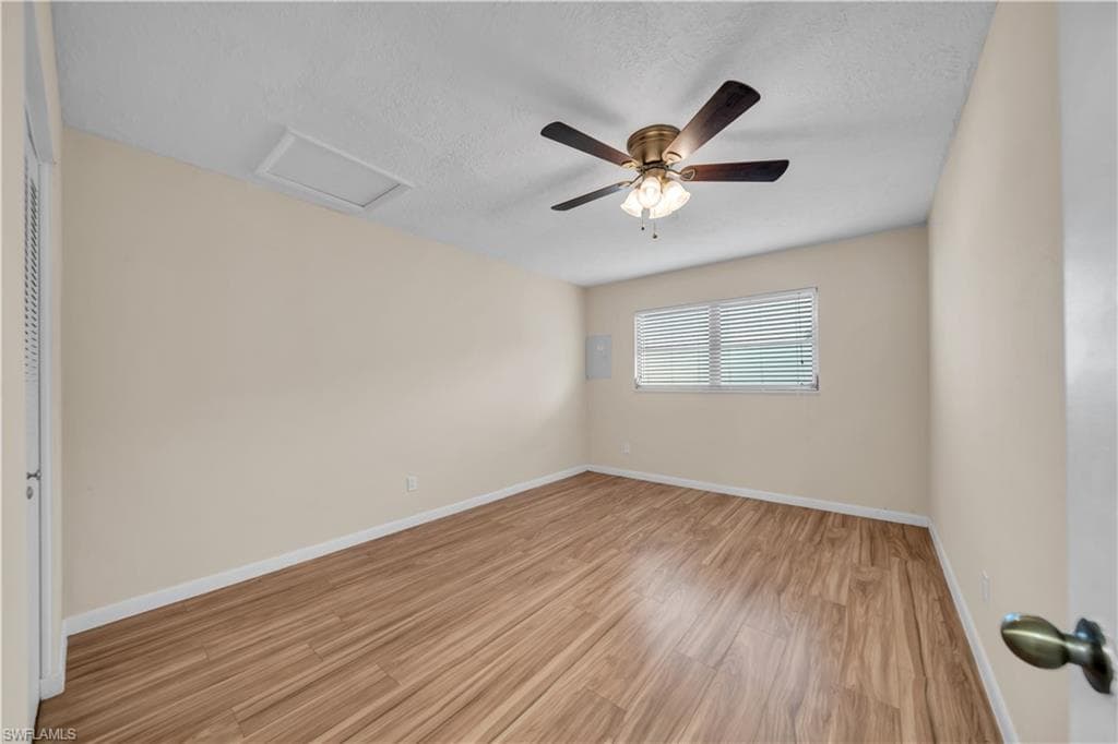 11 Hamlin CT-18