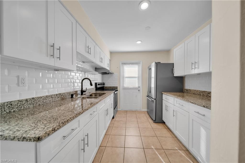 11 Hamlin CT-8