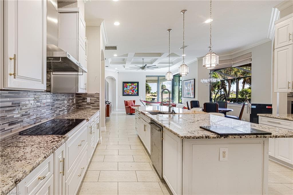6871 Lakewood Isle DR-13
