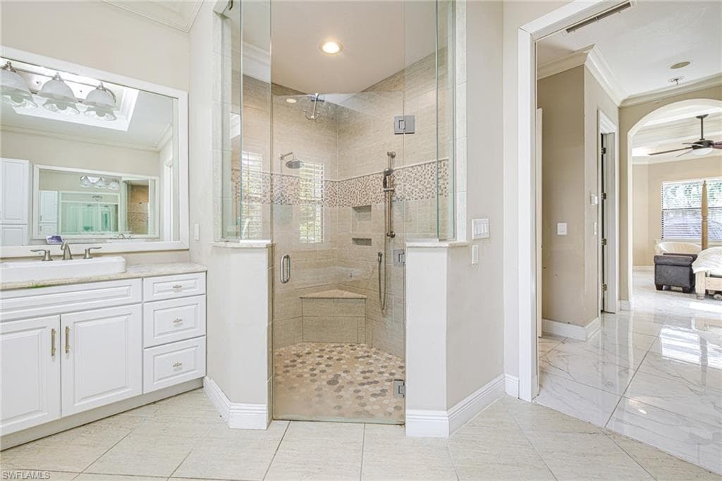 6871 Lakewood Isle DR-22