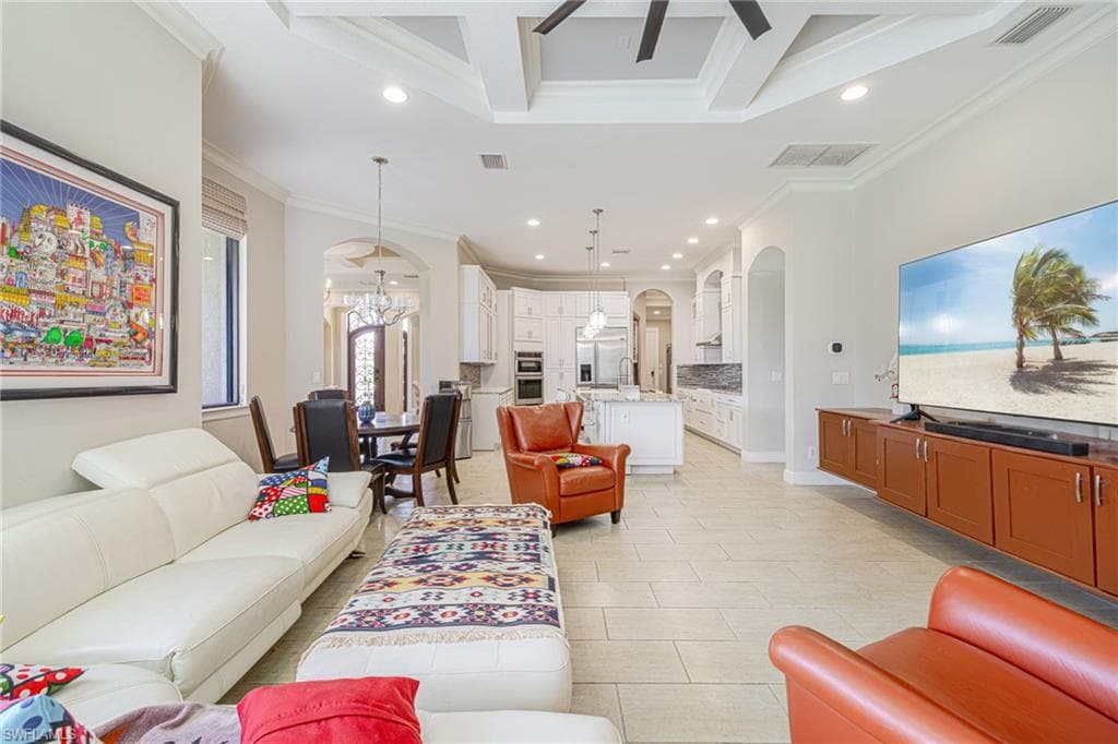 6871 Lakewood Isle DR-9