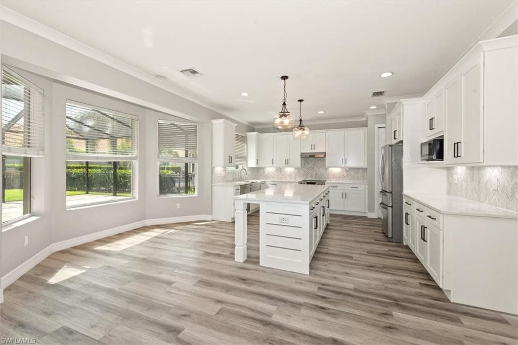 11103 Sparkleberry DR-9