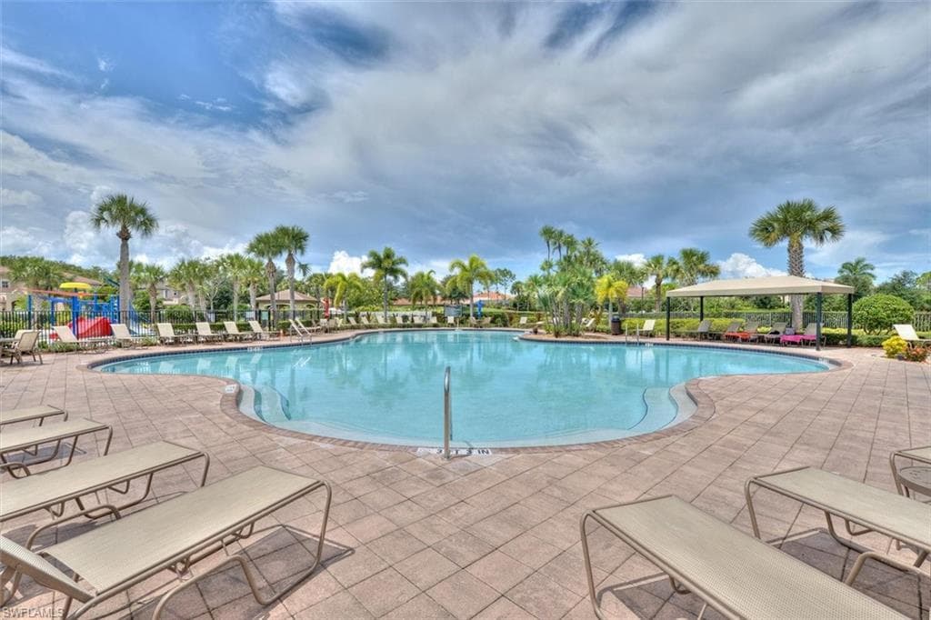 11103 Sparkleberry DR-45
