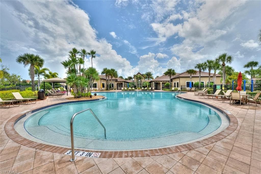 11103 Sparkleberry DR-44
