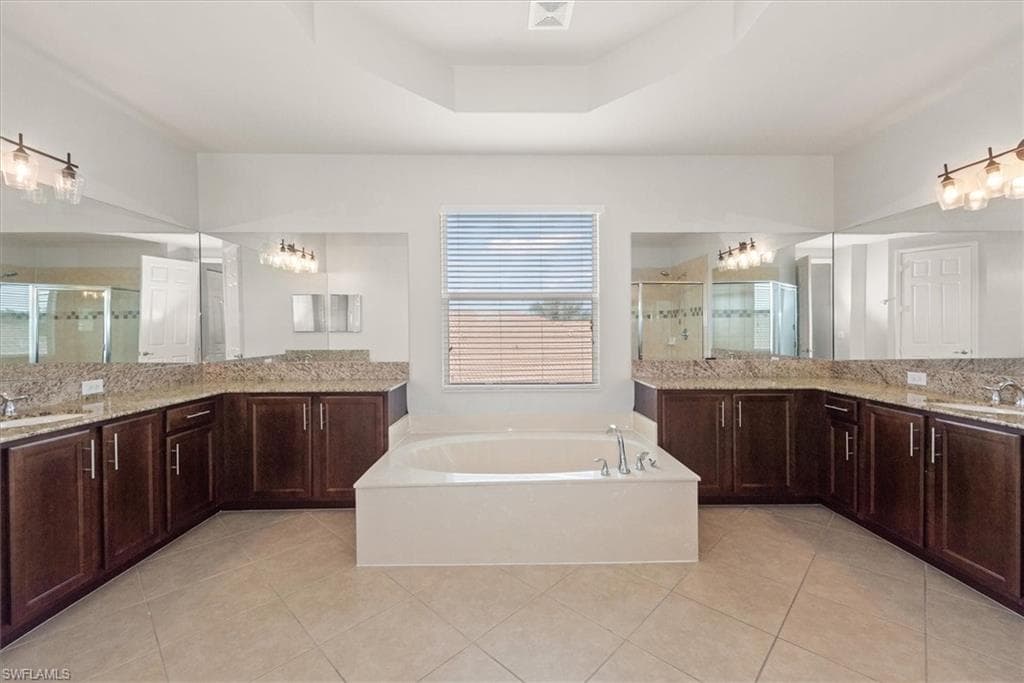 11103 Sparkleberry DR-31