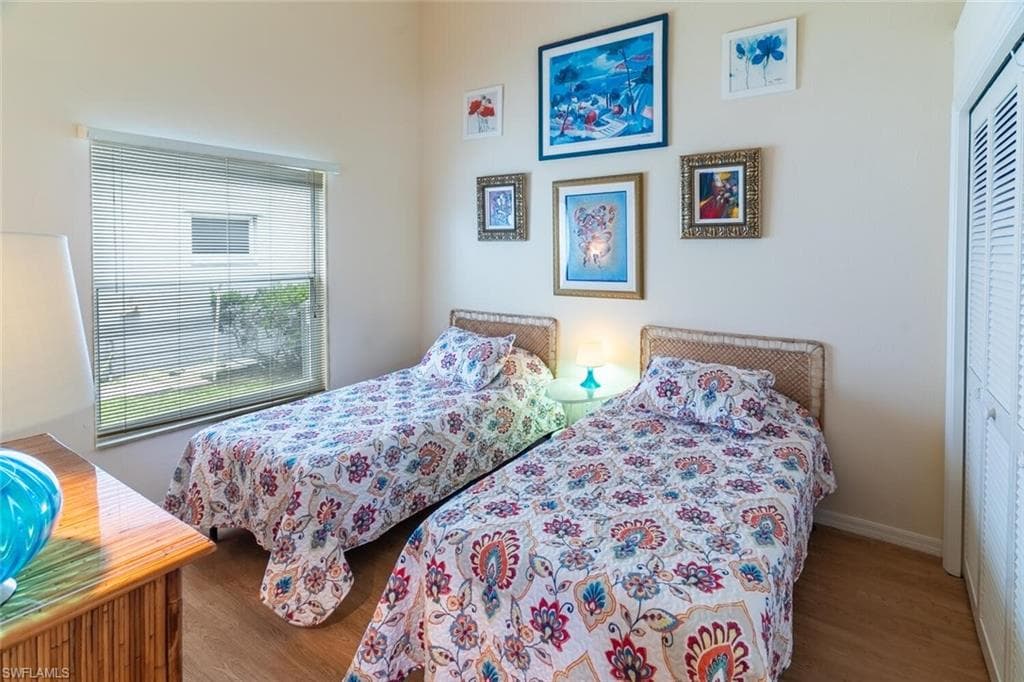 458 Countryside DR-28