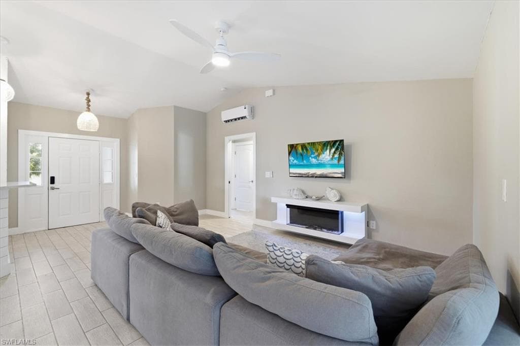 5748 Linden LN-17