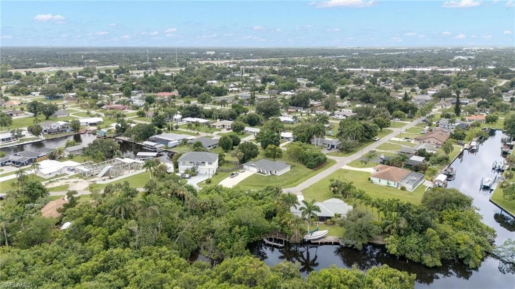315 Shore DR-9