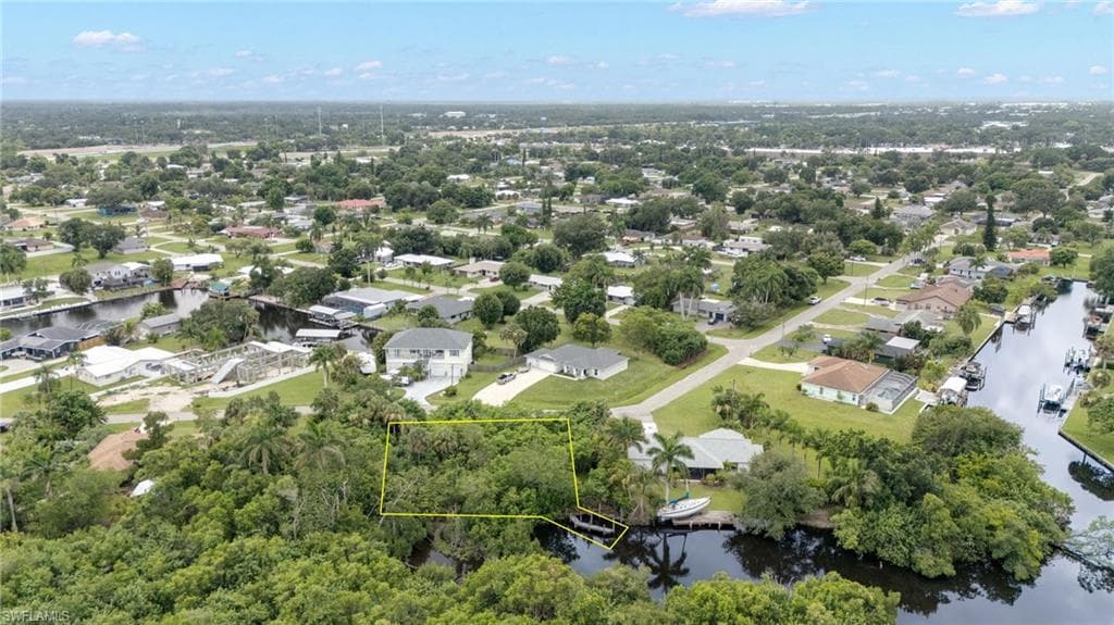 315 Shore DR-10