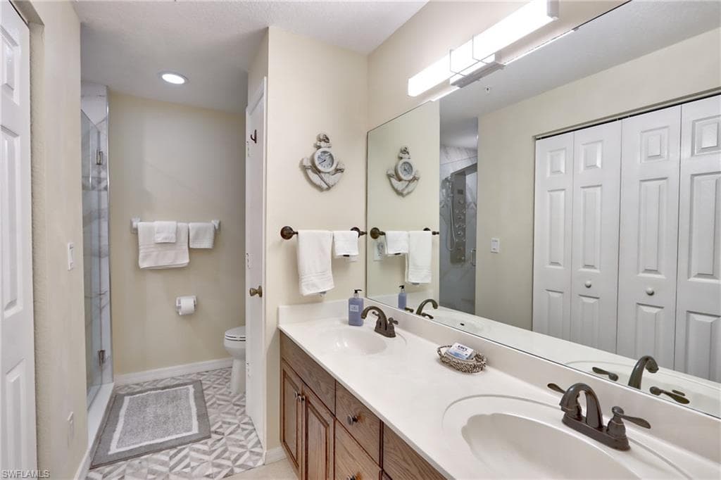 3250 Cypress Glen WAY 403-14