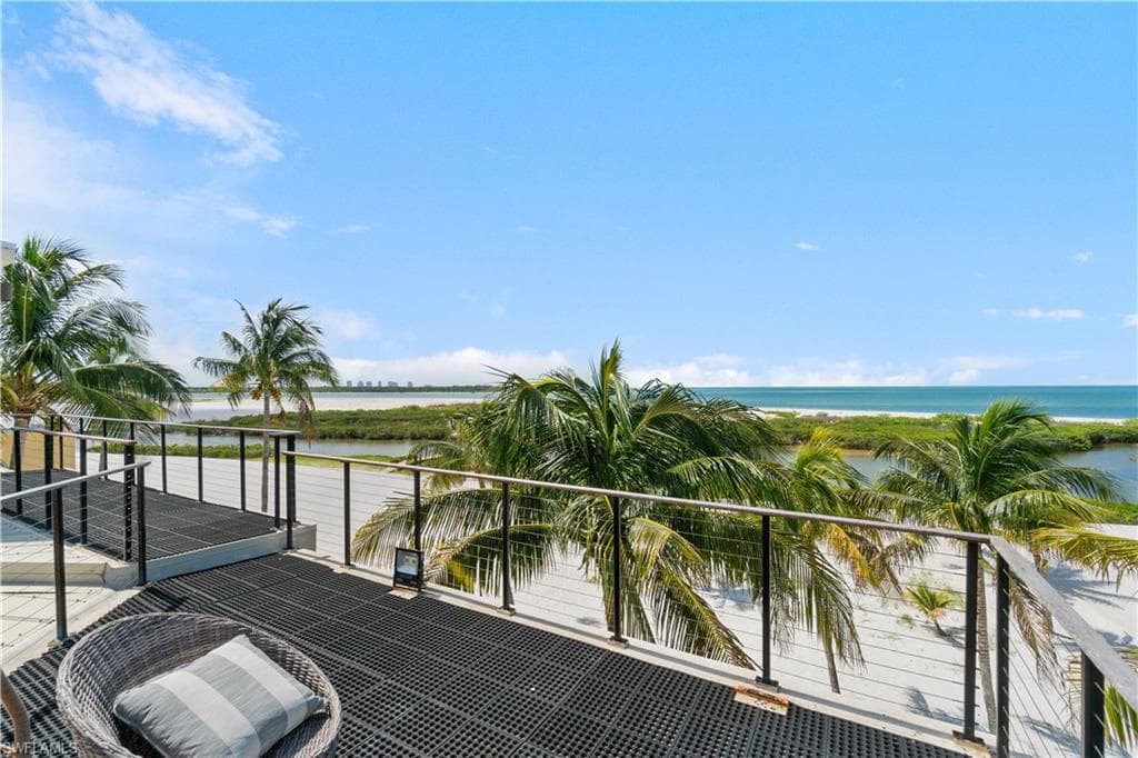 8124 Estero BLVD-27