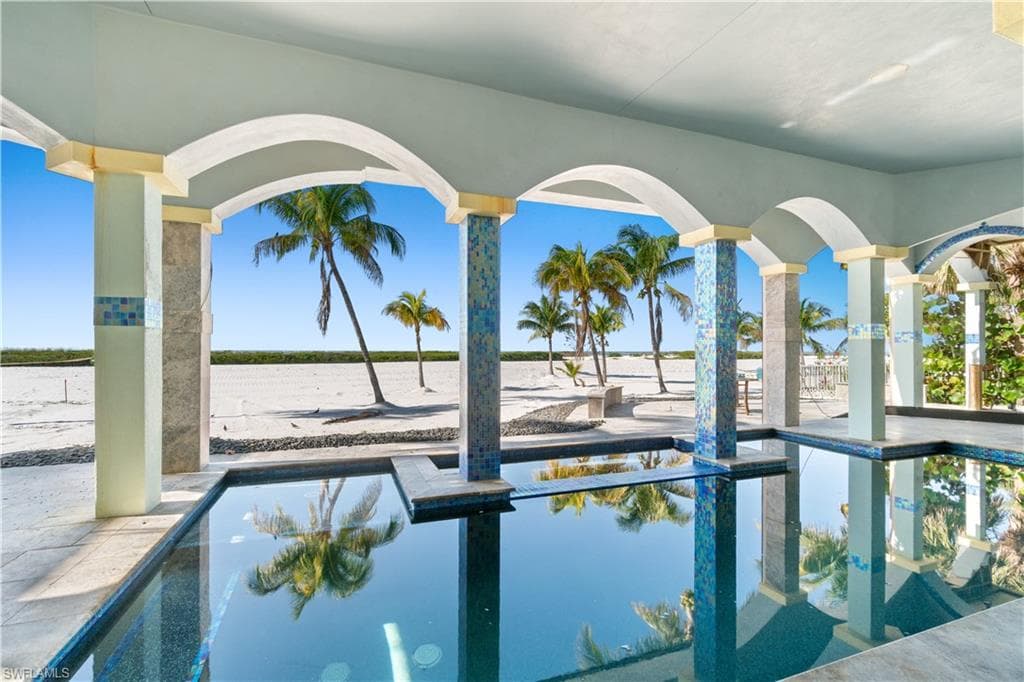 8124 Estero BLVD-28