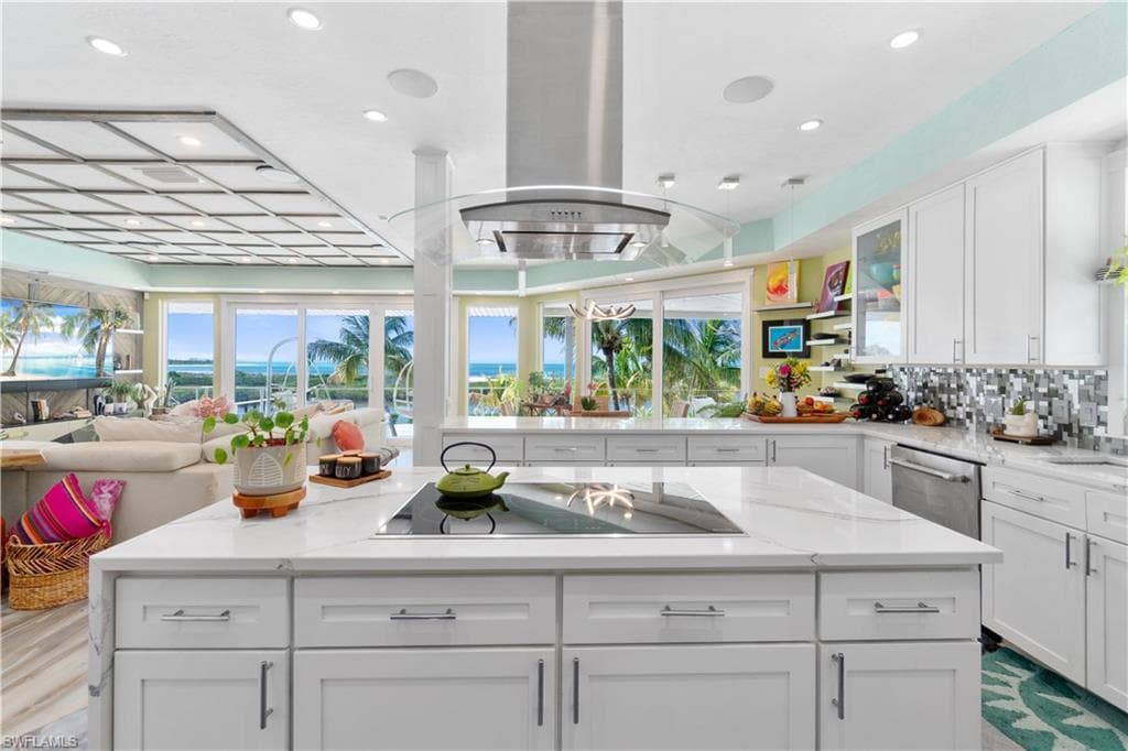 8124 Estero BLVD-5