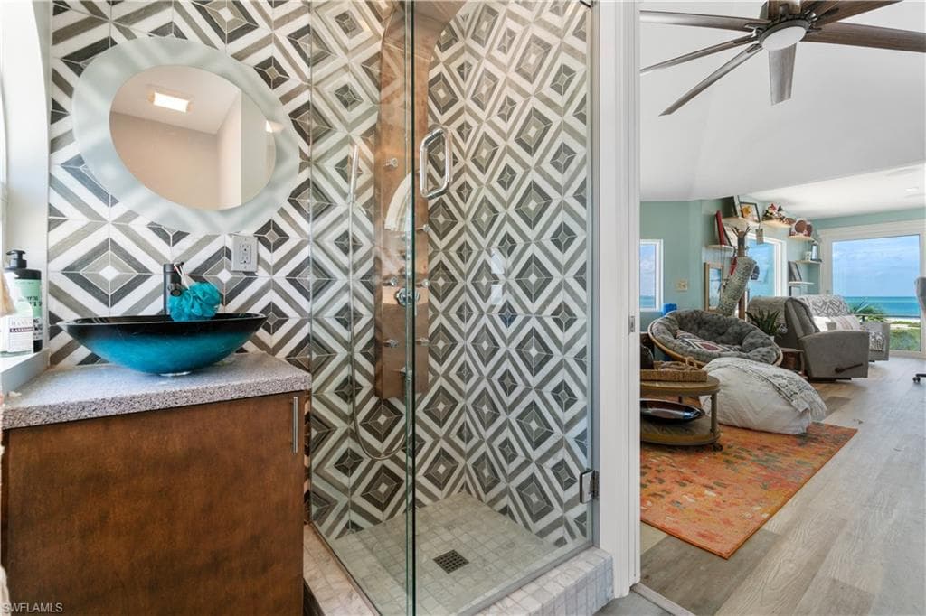 8124 Estero BLVD-24