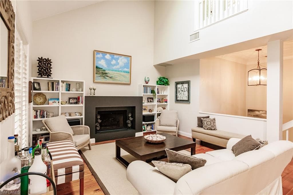 376 Leatherfern LN-13