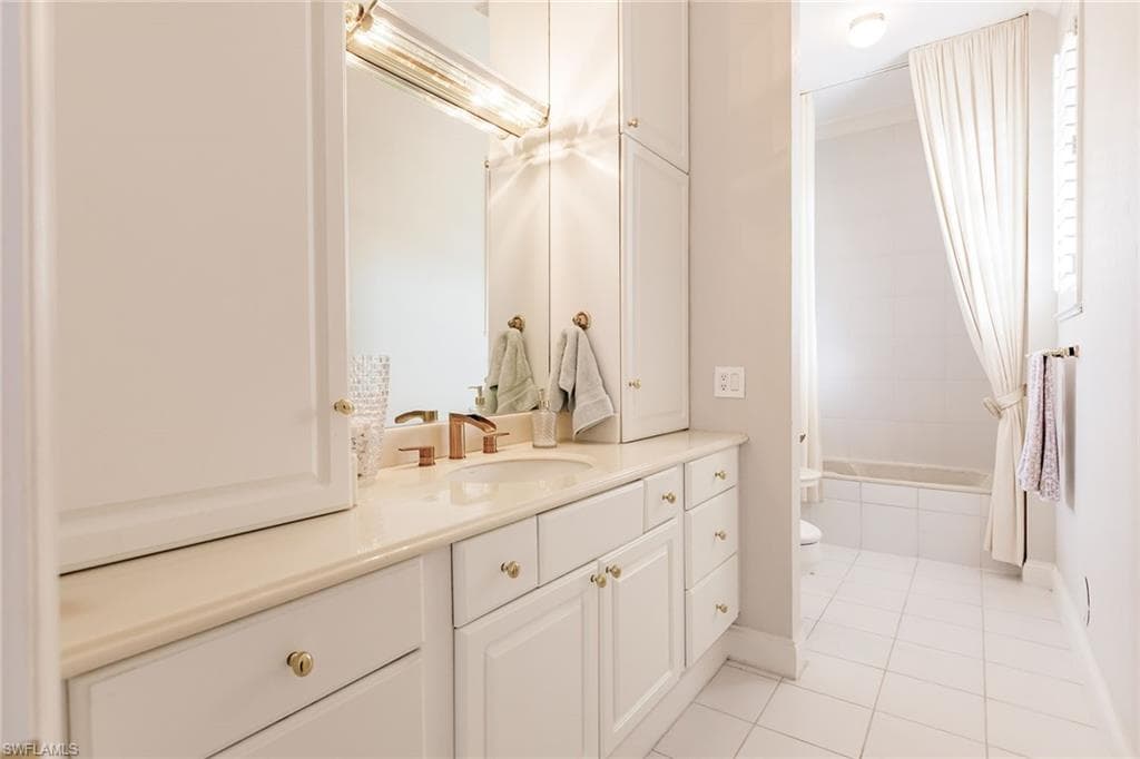 376 Leatherfern LN-26