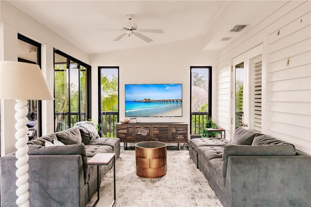 376 Leatherfern LN-22