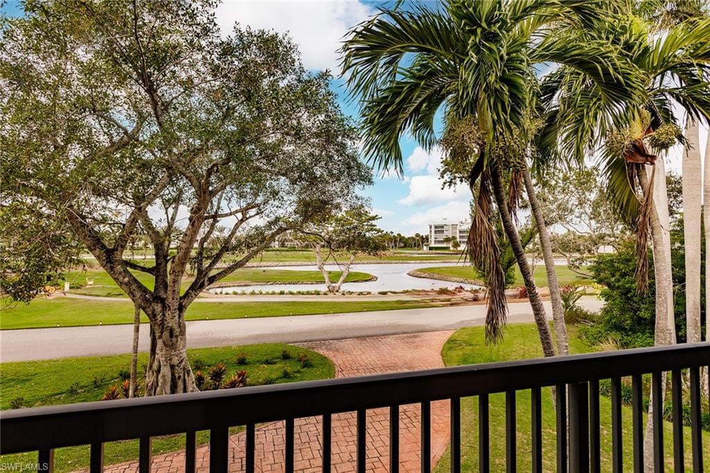 376 Leatherfern LN-48