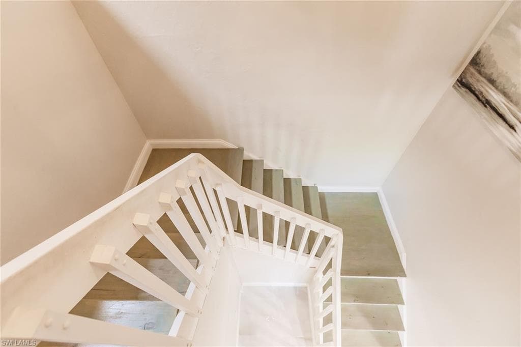 376 Leatherfern LN-11