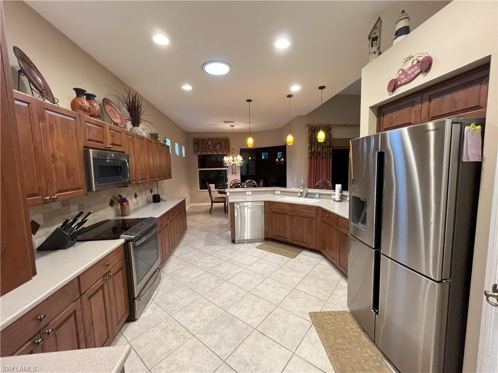 26455 Doverstone ST-4