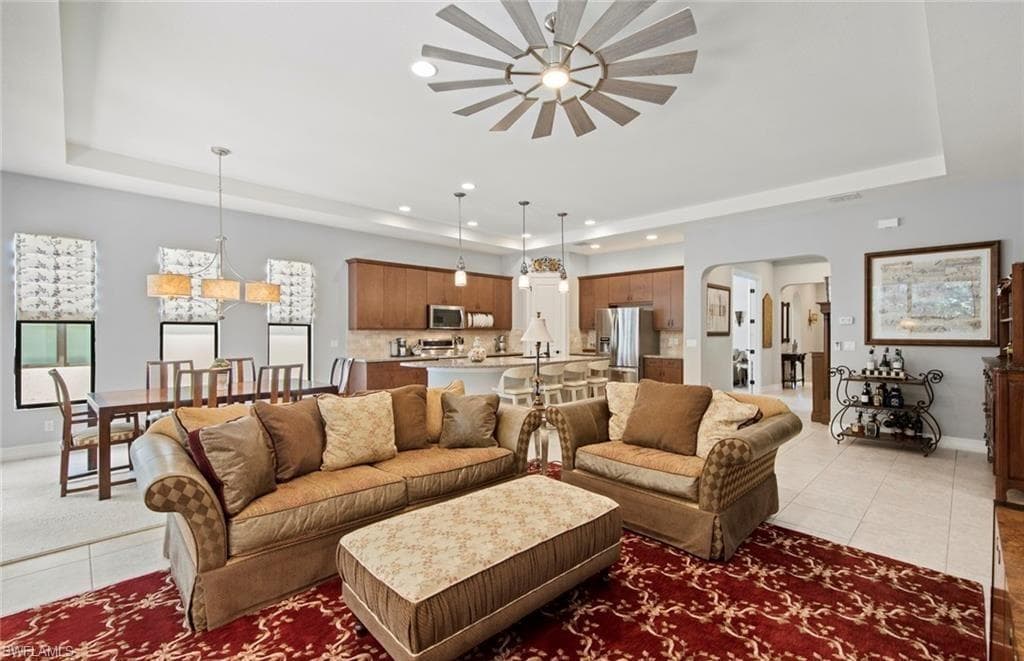 9244 Glenforest DR-5