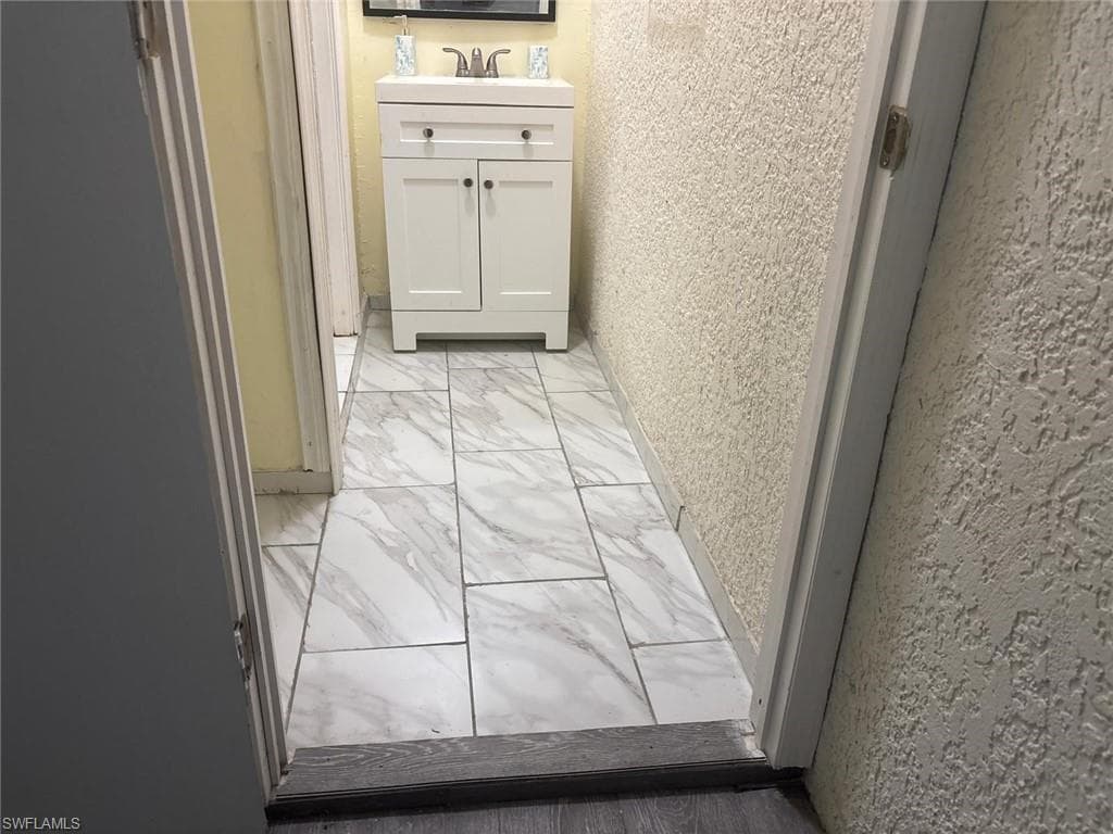 923 Sunrise BLVD-7