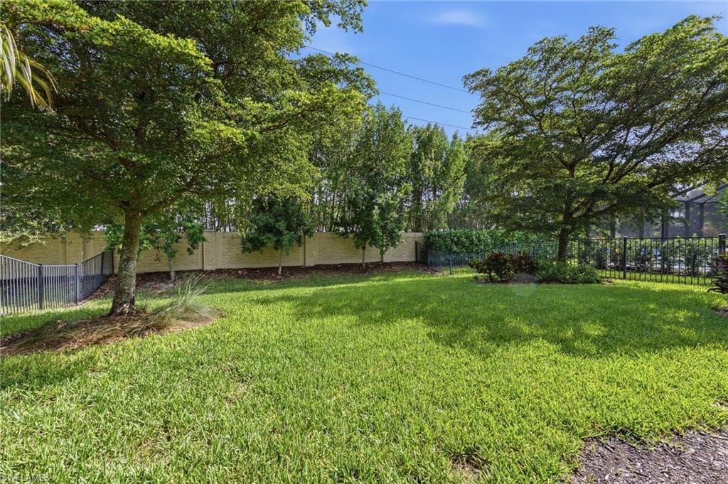 16423 Barclay CT-32