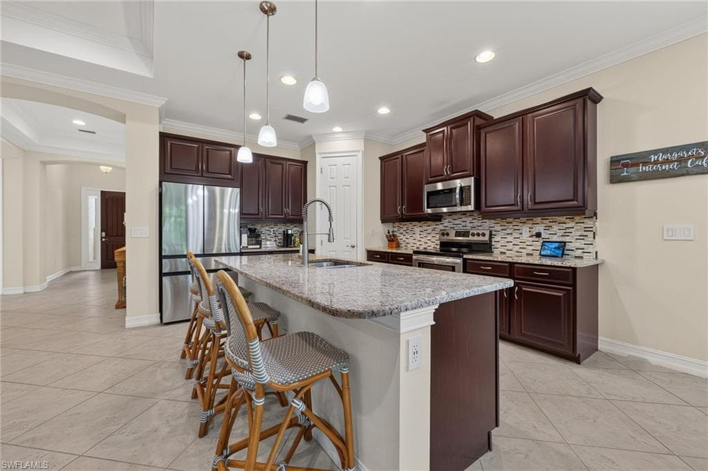 16423 Barclay CT-14