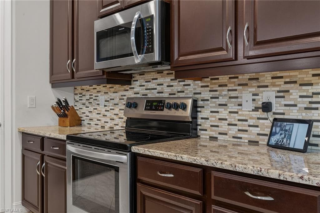 16423 Barclay CT-18