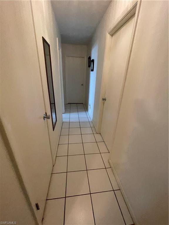 225 Lake DR-16