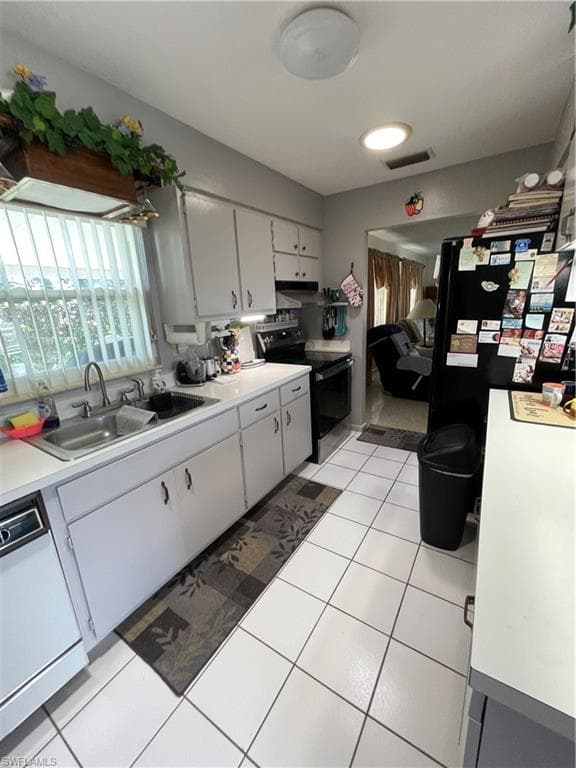 225 Lake DR-7