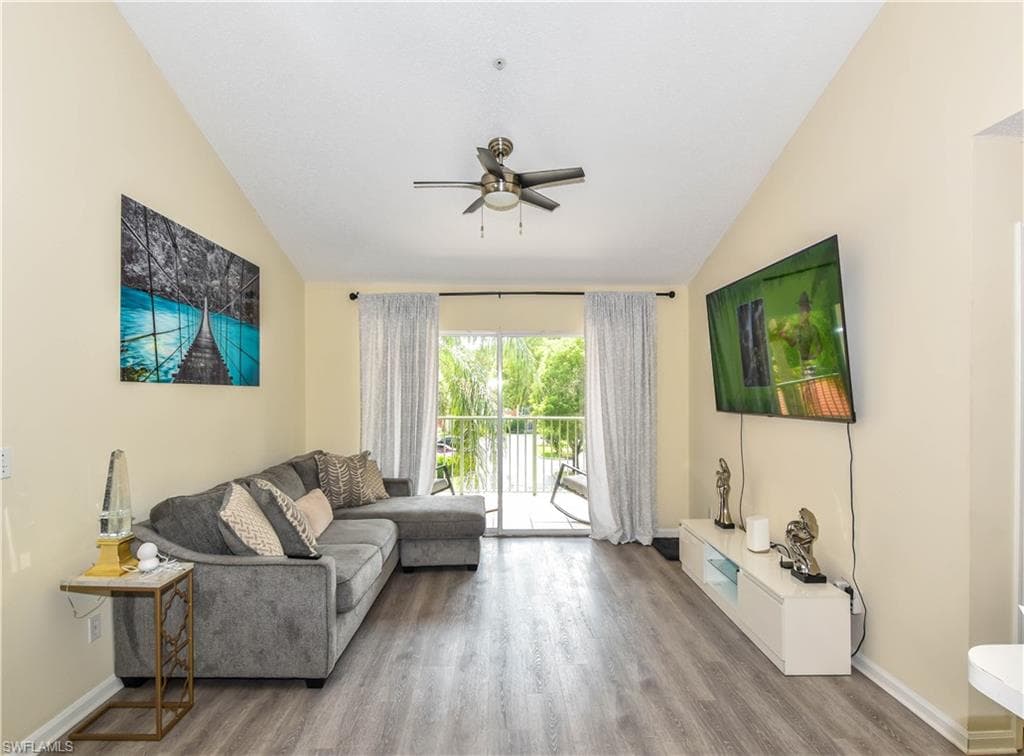 1275 Wildwood Lakes BLVD 303-5