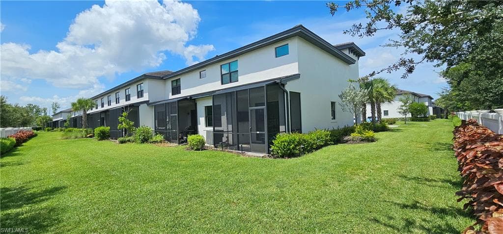 7510 Rockefeller DR-10