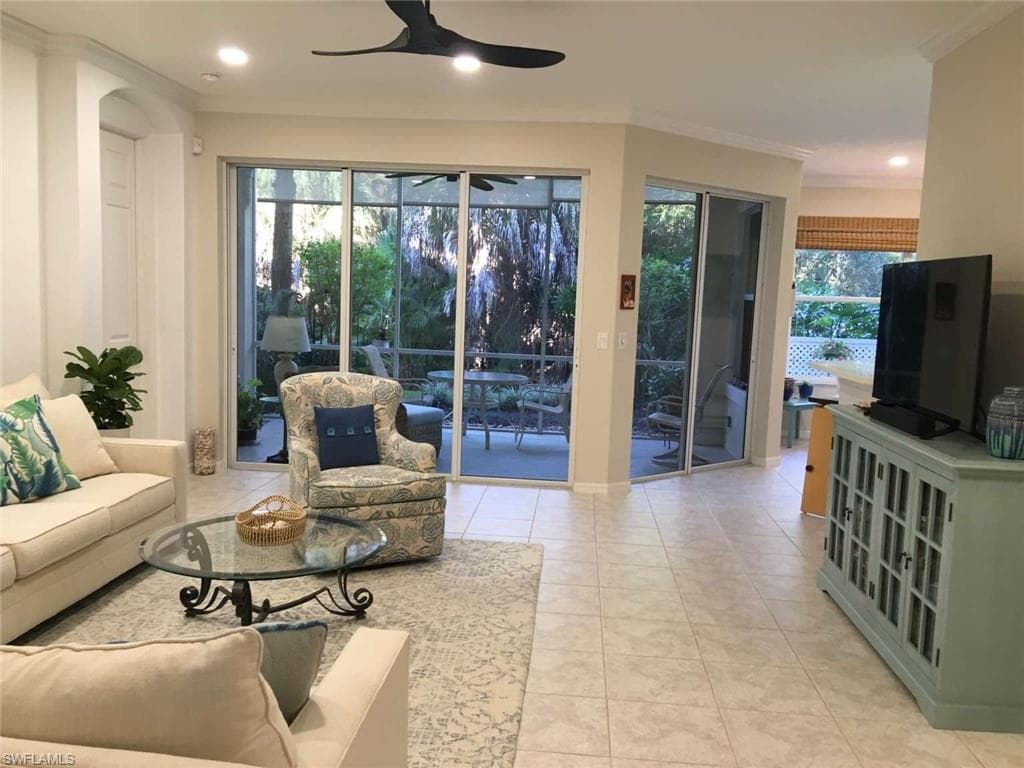 4695 Winged Foot CT 102-16