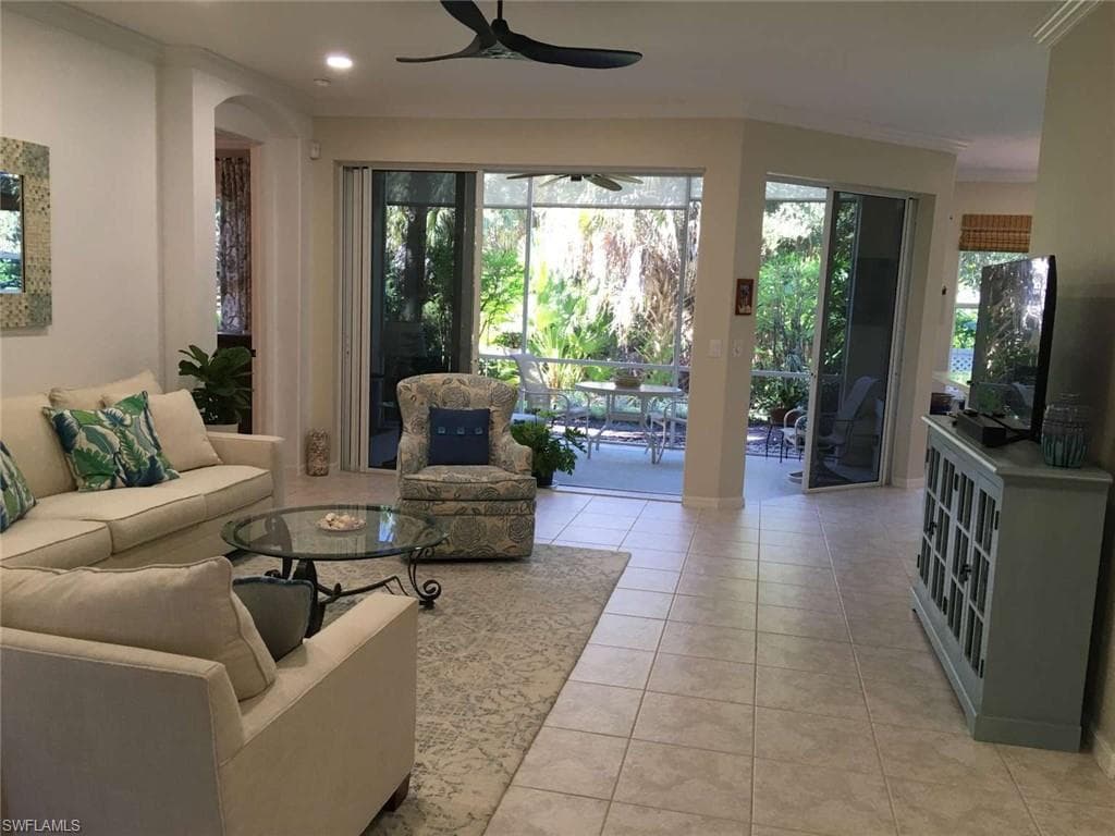 4695 Winged Foot CT 102-10