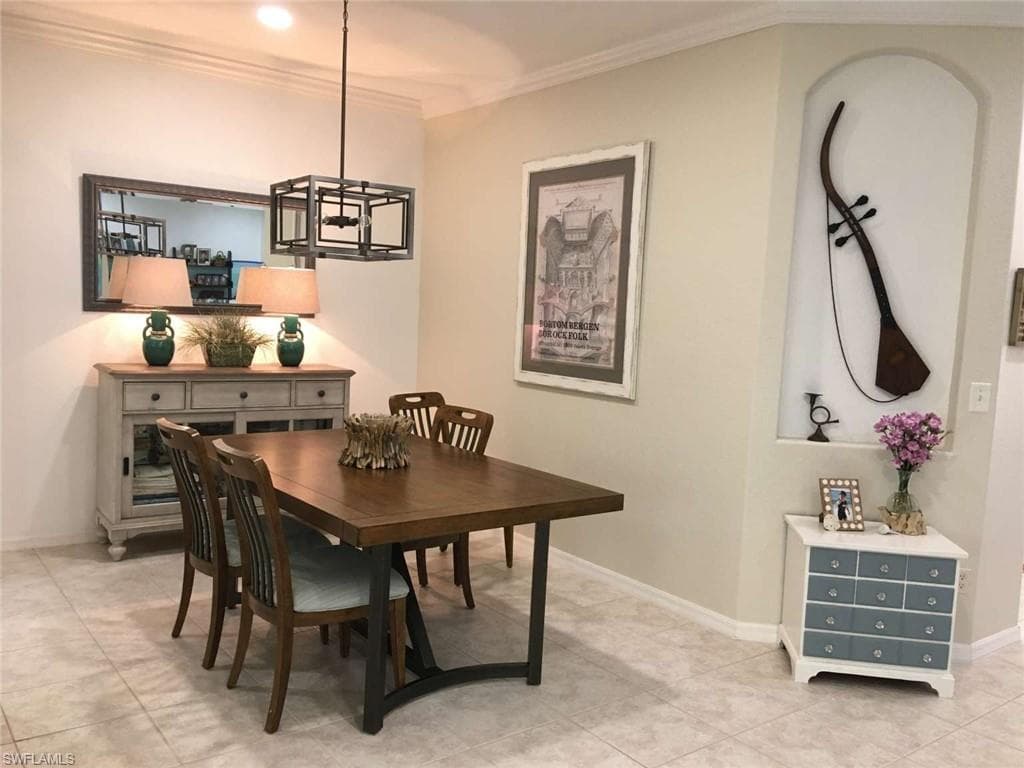 4695 Winged Foot CT 102-14