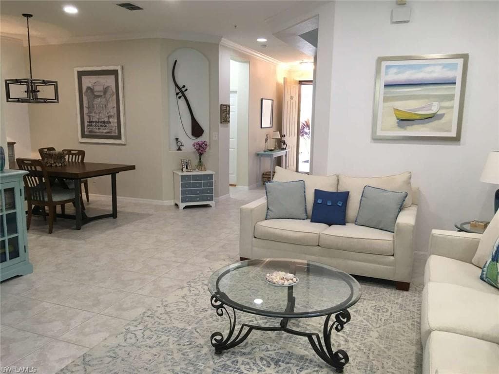 4695 Winged Foot CT 102-11