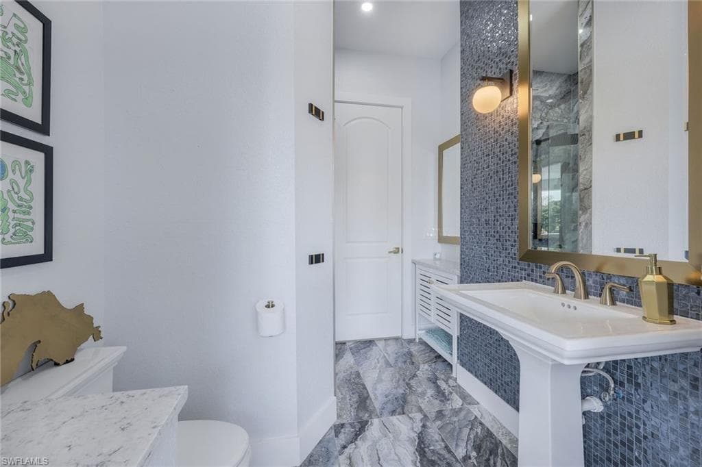 12570 Vittoria WAY-35