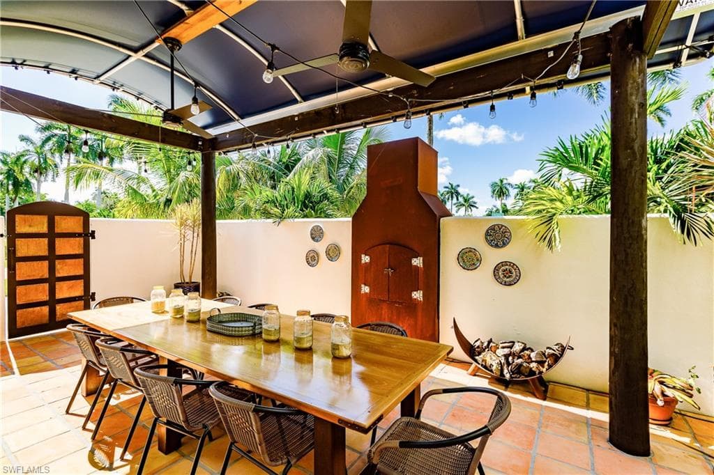 1291 Caloosa DR-9