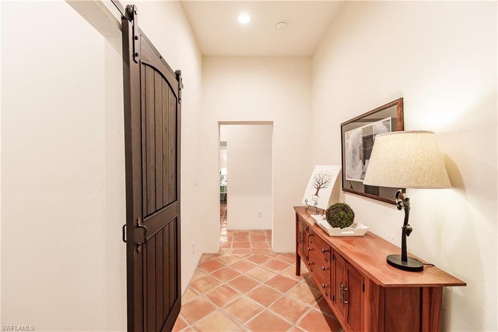 1291 Caloosa DR-15