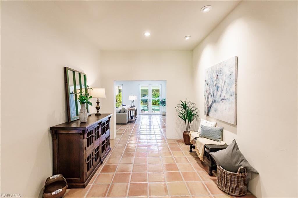 1291 Caloosa DR-4