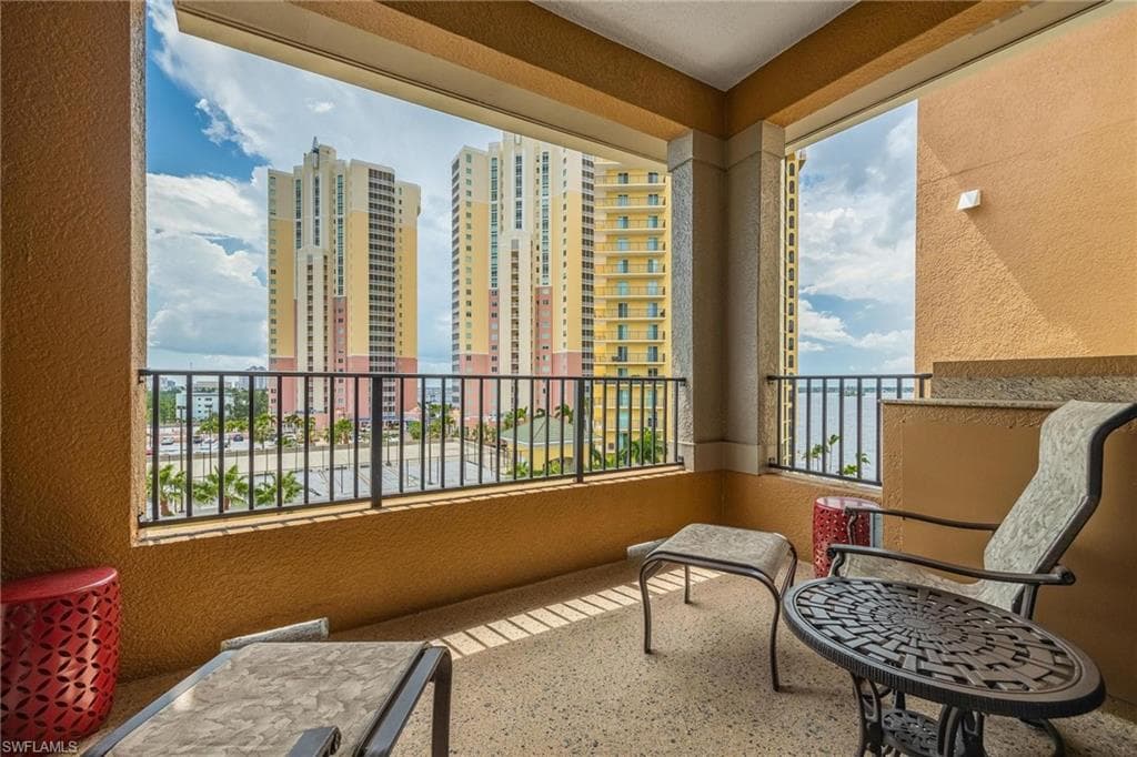 2825 Palm Beach BLVD 703-26