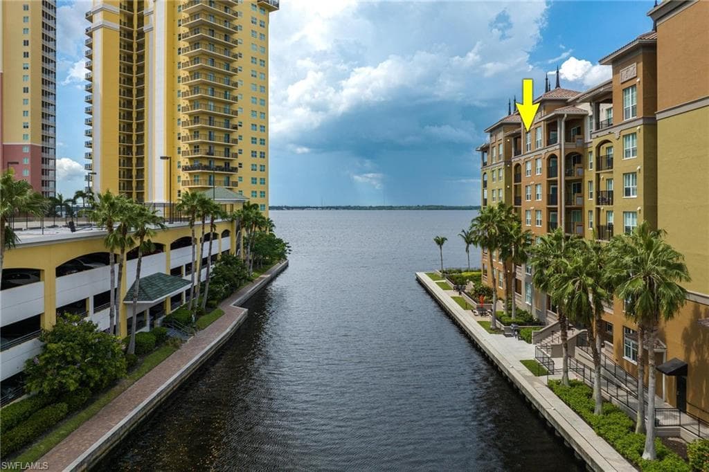 2825 Palm Beach BLVD 703-31