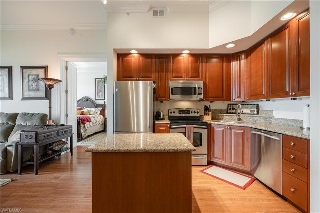 2825 Palm Beach BLVD 703-8