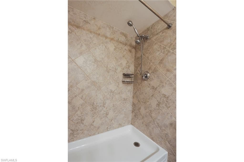 25484 Cockleshell DR 901-14