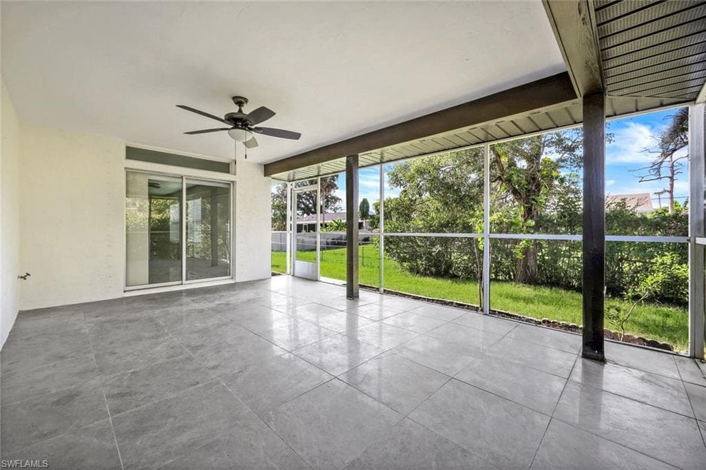 6031 Macbeth LN-23